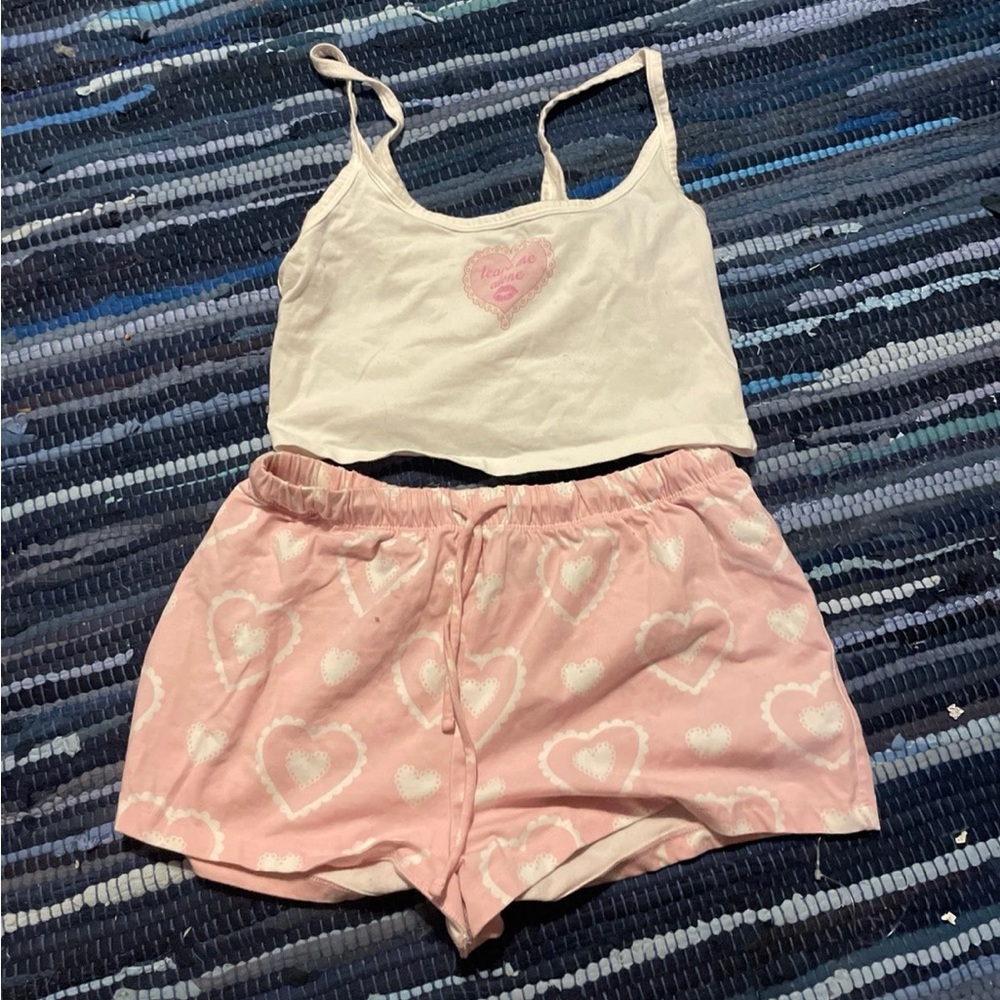 Forever 21 Matching Heart Cropped Tank & Shorts Pajama Set “Leave Me Alone”